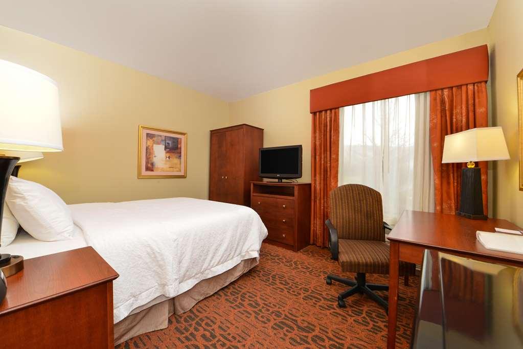 Hampton Inn Keokuk Номер фото