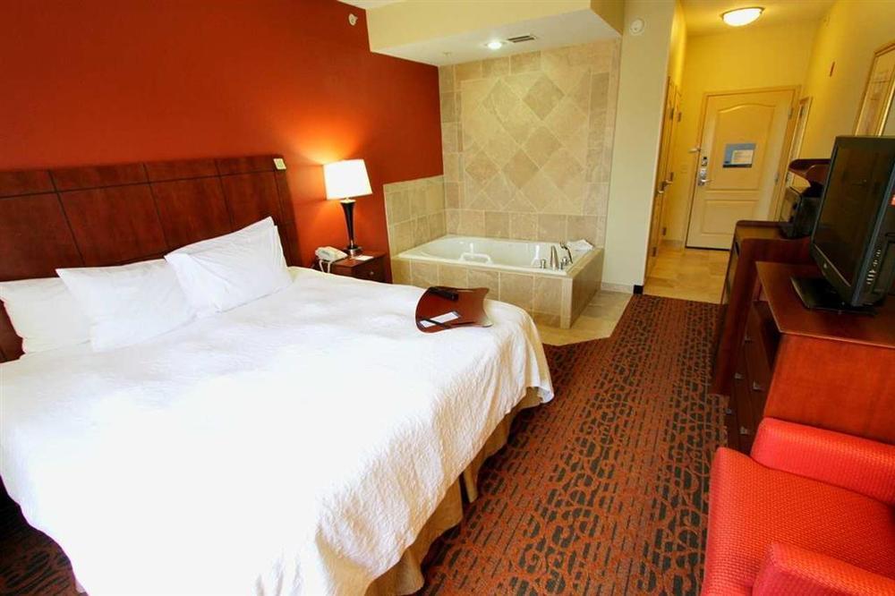Hampton Inn Keokuk Екстер'єр фото