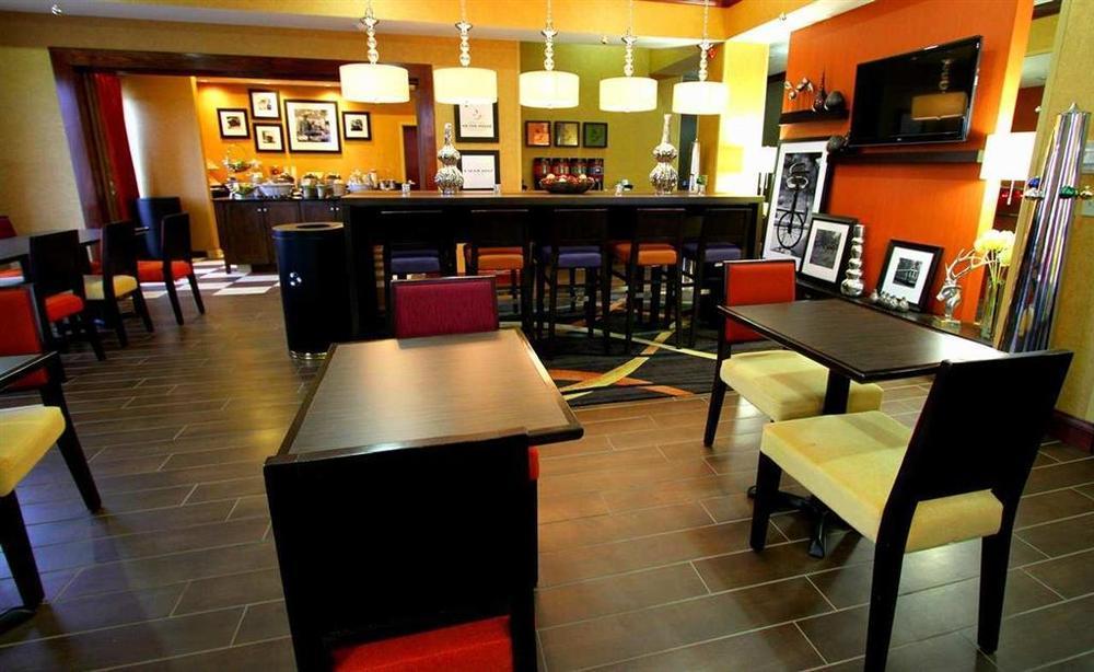 Hampton Inn Keokuk Екстер'єр фото
